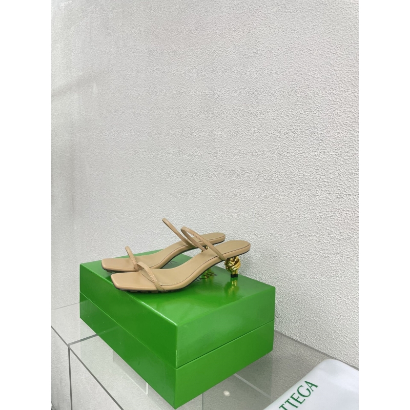 bo*te*ga Ve*ne*ta high heels